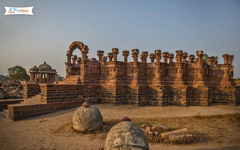 Discover the Remains of one of the ancient Oldest Civilizations on Earth at Dholavira