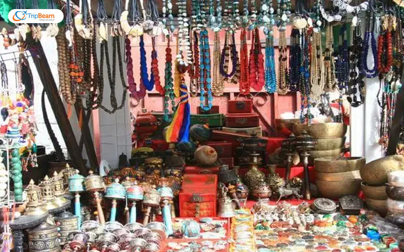 Shopping at saraf bazaar