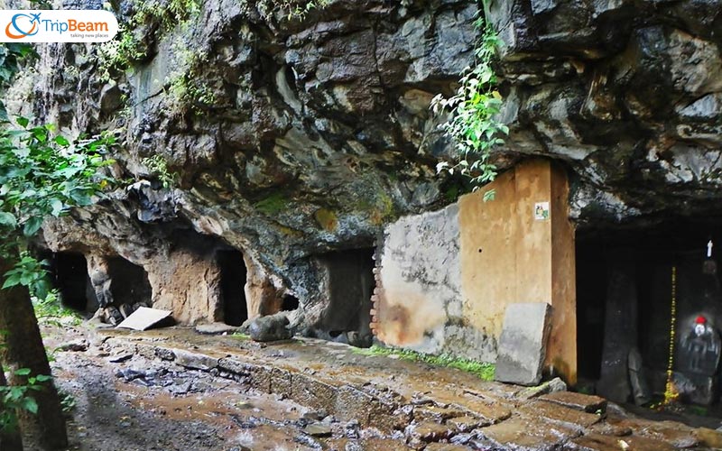 rajpuri-caves